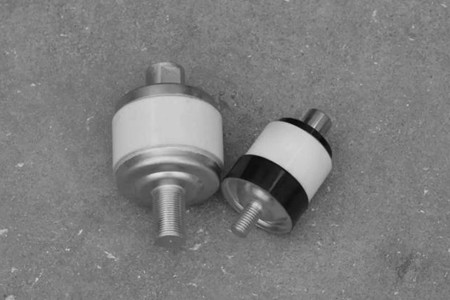 真空開關(guān)管外絕緣被擊穿的原因有哪些？